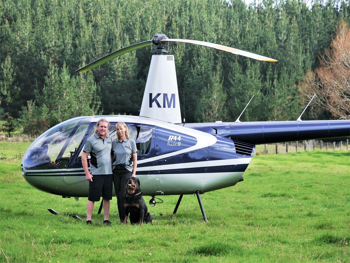 Galen and Carole Pinkney, owners of Far North Helicopters.